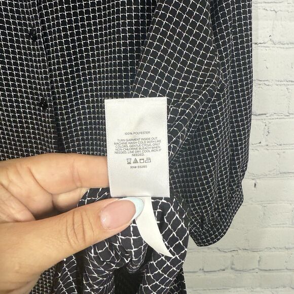 Express Blouse Women Large Check Geometric Abstract Flowy Long Sleeve Preppy Top - Picture 5 of 11